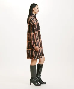 Hot ROBE KIRU EN CRÊPE DE CHINE IMPRIMÉ - NOIR ROSE Femme Robes