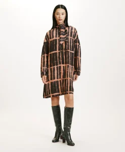 Hot ROBE KIRU EN CRÊPE DE CHINE IMPRIMÉ - NOIR ROSE Femme Robes