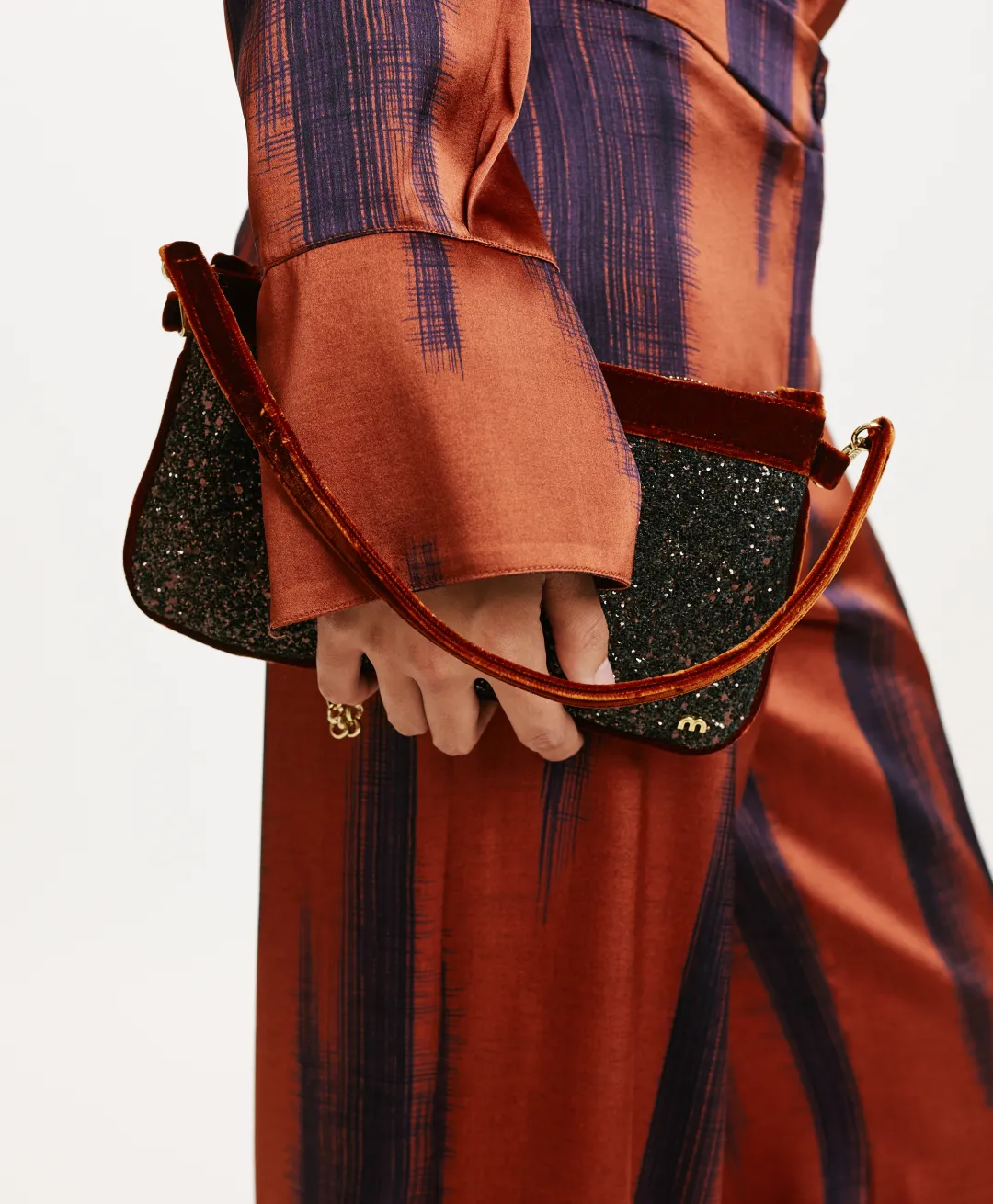 Outlet SAC KUROI BIS EN GLITTER AVEC VELOURS - Femme Sacs Et Pochettes