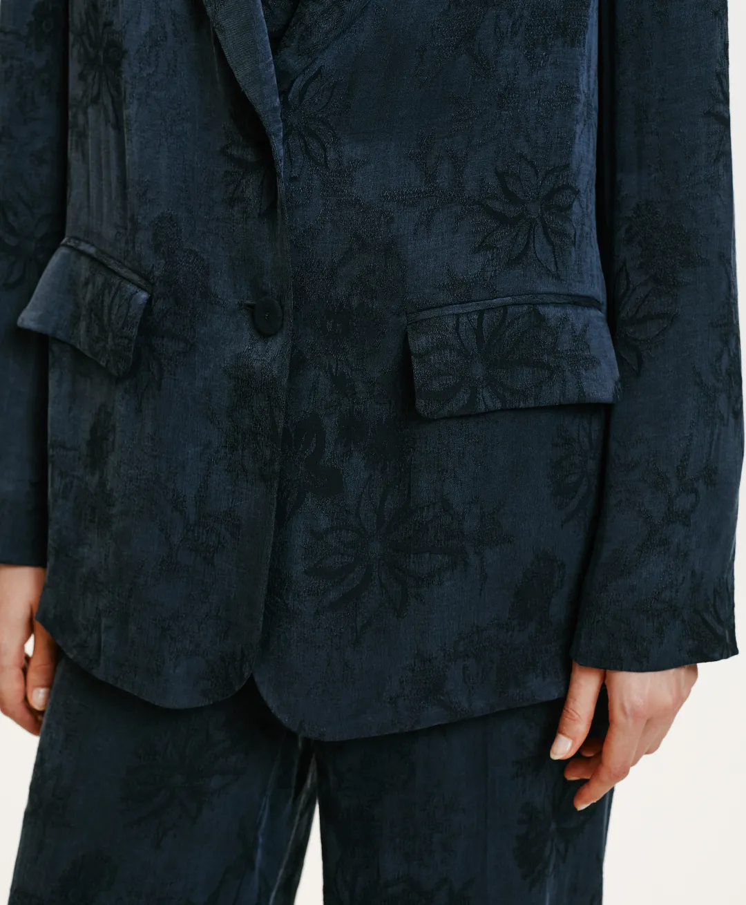 Discount VESTE NAGOYA EN LYONCEL VISCOSE JACQUARD - Femme Vestes